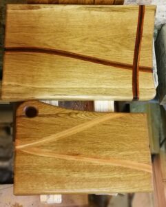 Täispuidust kaunistusega lõikelauad