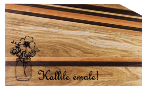 Graveeringuga lõikelaud